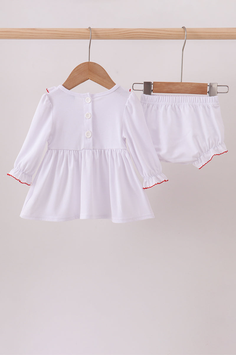 White wreath smocked ruffle bloomer set