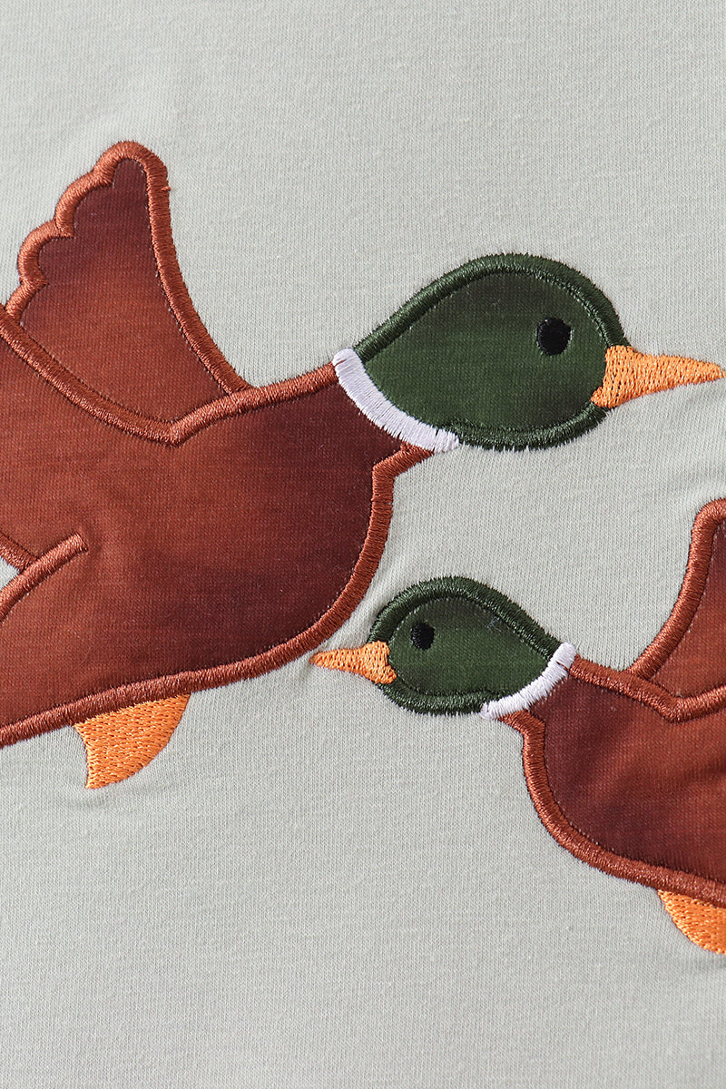 Green mallard applique shorts set