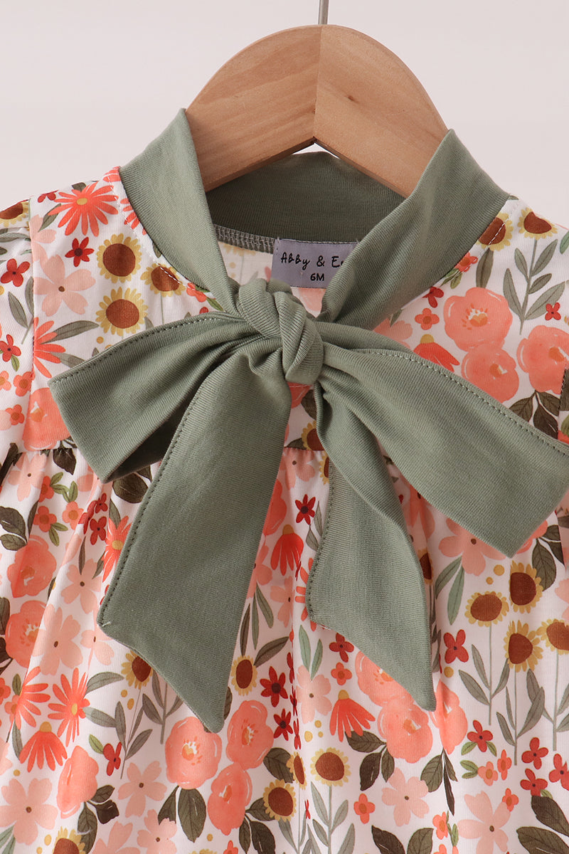 Green floral bow bubble